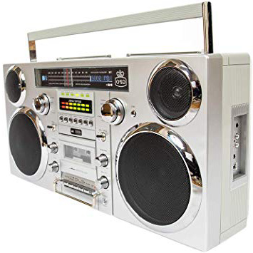Boombox portátil GPO Brooklyn 1980S-Style - Reproductor de CD, Reproductor de cassette, Radio FM y DAB +, USB, Altavoz inalámbrico Bluetooth - Plateado