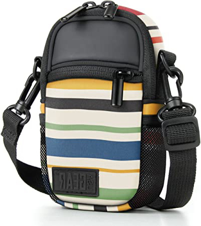 USA Gear Bolso para Cámara Apuntar y Disparar (Stripes) con Bolsillos Accesorios, Cubierta Iluvia y Correa de Hombro - Compatible con Sony CyberShot, Canon PowerShot ELPH, Nikon COOLPIX y Más