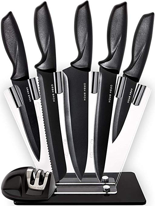 







HomeHero Juego de 5 Cuchillos de Cocina con Soporte y Afilador | Utensilios de Acero Inoxidable para Cocineros Profesionales y Aficionados | Cuchillo Chef, Panero, Trinchar, Puntilla y para Verduras






