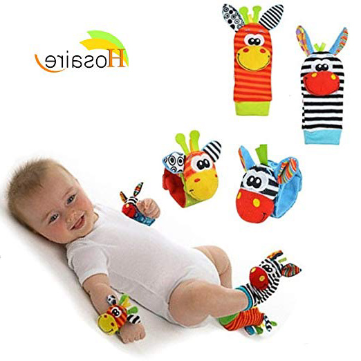 Hosaire 4 Piezas Calcetines y Muñeca para Bebé, con Juguetes, Adecuado para bebé 0-6 Meses, Sonajeros incorporados