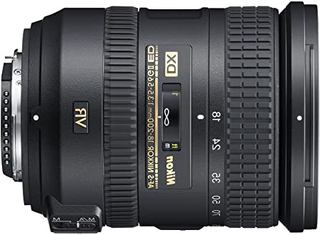Nikon AF-S DX NIKKOR 18-200mm