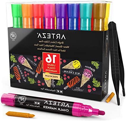 Arteza Rotuladores metalizados de tiza líquida | Set de 16 marcadores de tiza | 16 colores brillantes| Con pinzas + 50 etiquetas + 2 plantillas adhesivas | Rotuladores de tiza para cristal y pizarra