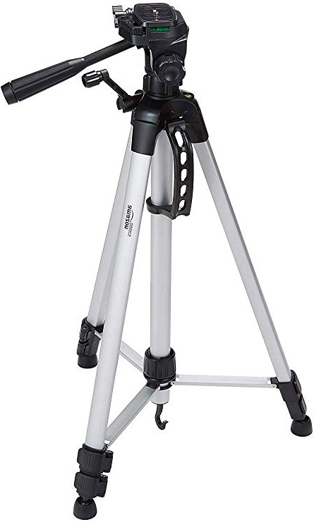 AmazonBasics - Trípode ligero completo (bolsa, cabezal panorámico de 3 posiciones, zapata rápida), color negro
